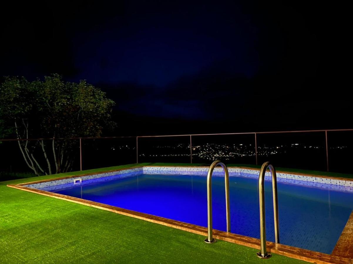 הוילה Margahovit Glamping Wolf Mount מראה חיצוני תמונה