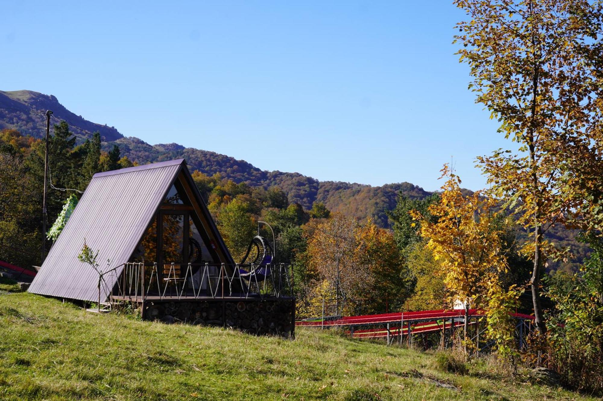 הוילה Margahovit Glamping Wolf Mount מראה חיצוני תמונה