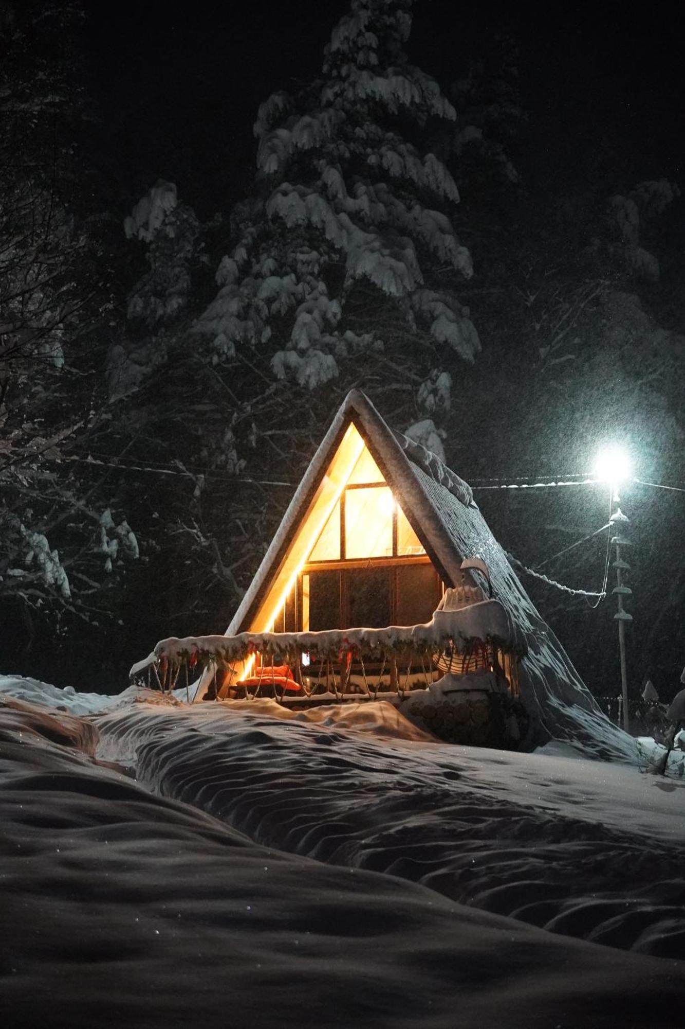הוילה Margahovit Glamping Wolf Mount מראה חיצוני תמונה